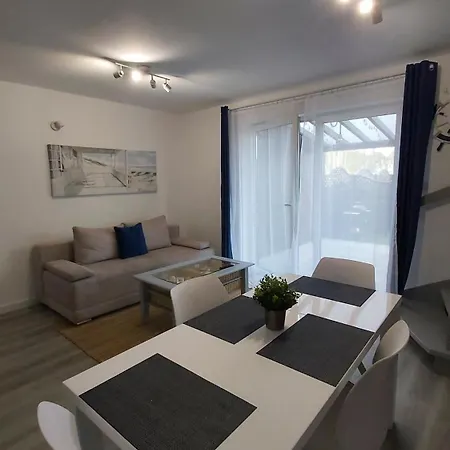 펜션 Na Pokladzie 포고르젤리차